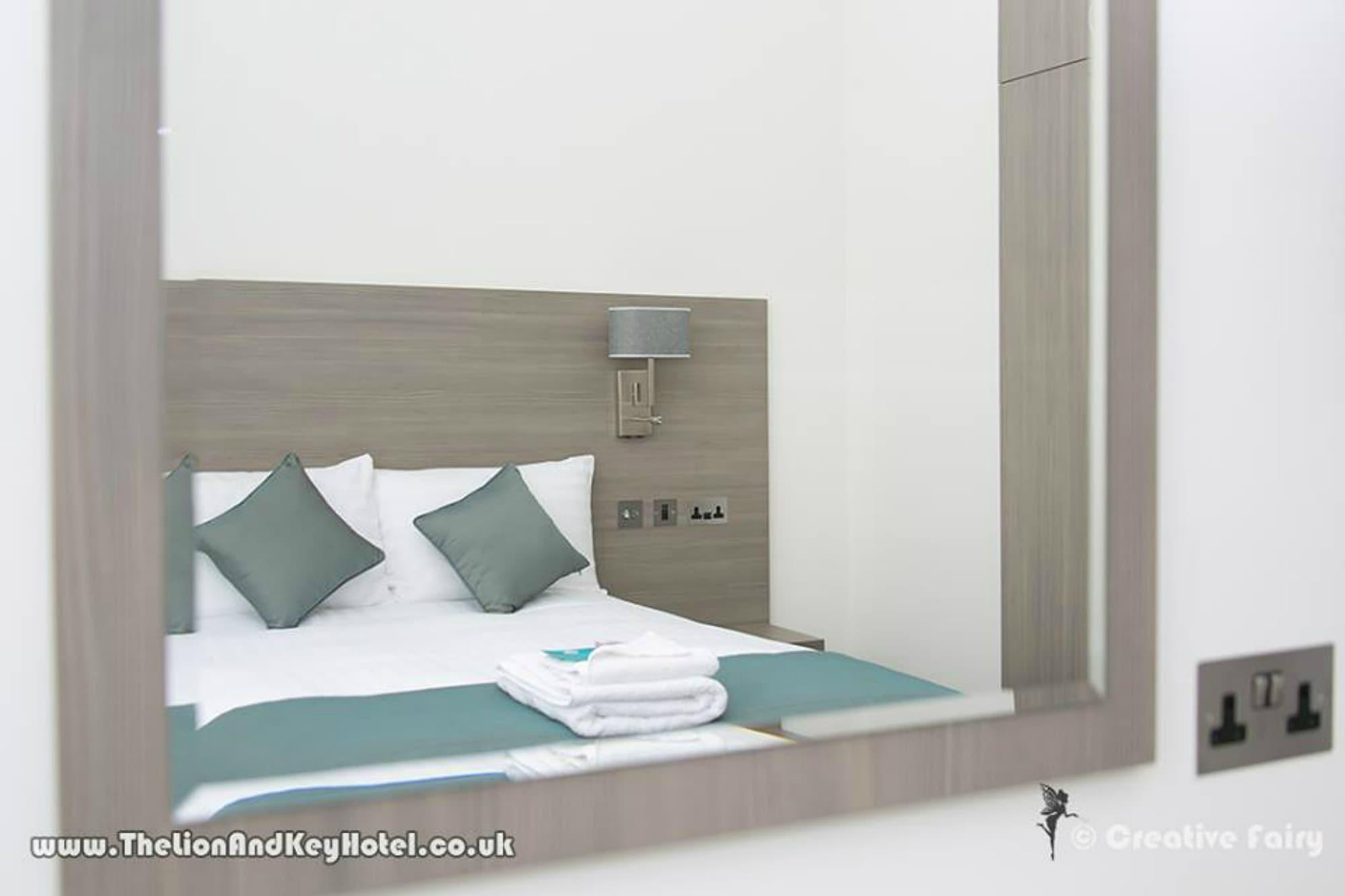 The Lion & Key Hotel London Exterior photo